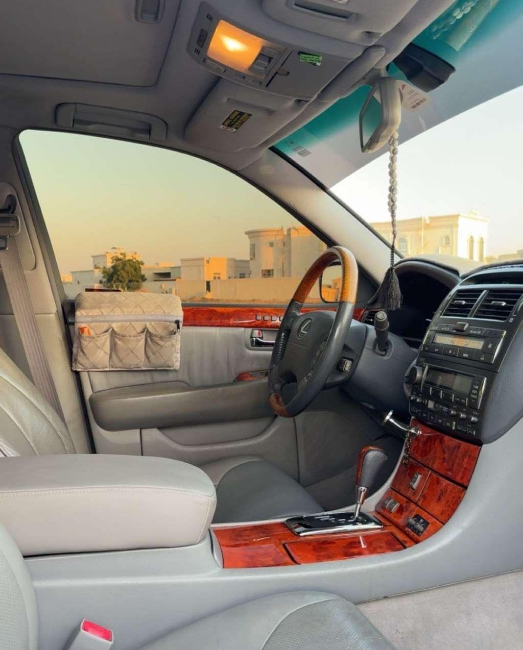 2005 لكزس LS