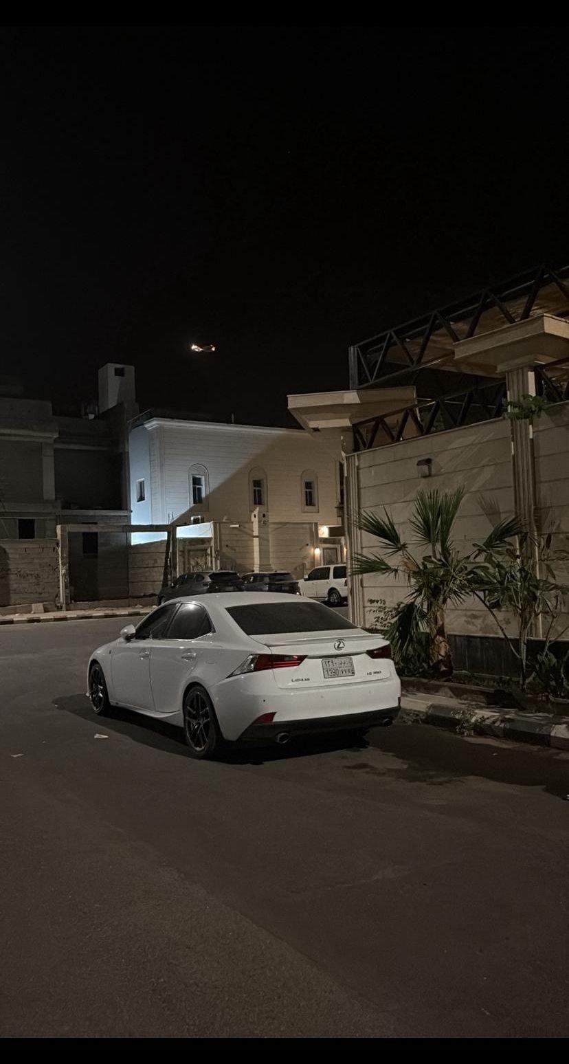 لكزس is 350