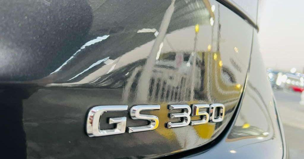 2019 لكزس GS
