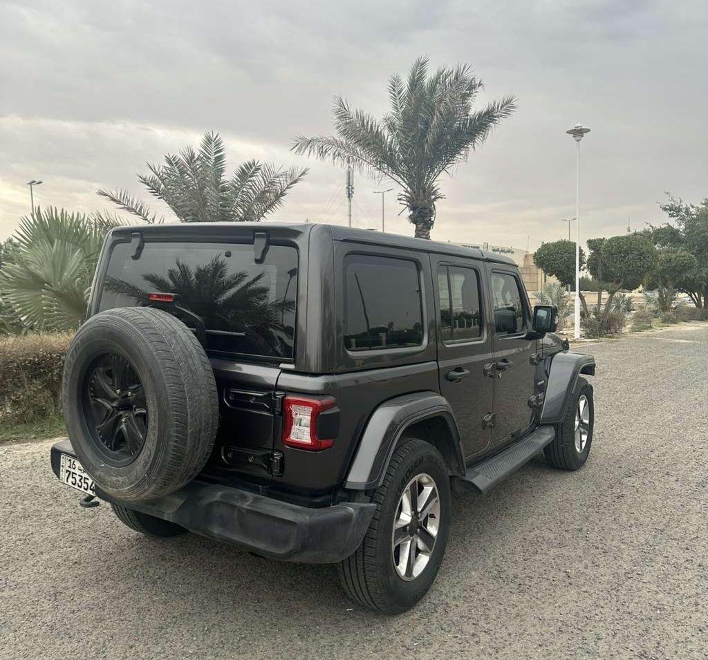 جيب رانجلر Sahara