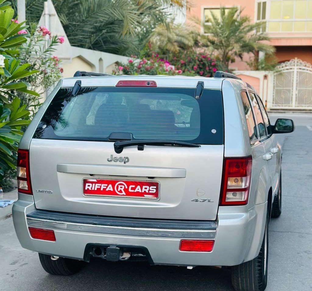 2005 جيب شيروكى