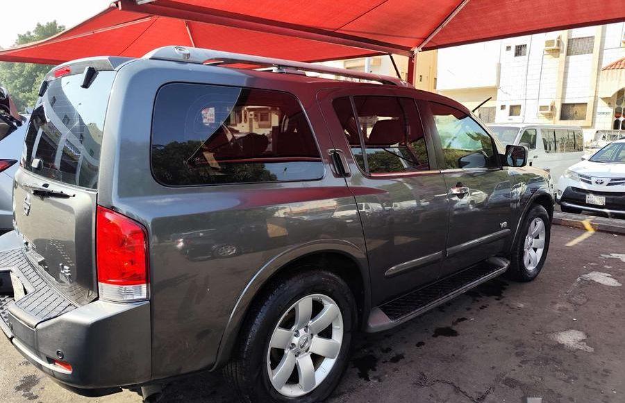 Nissan Armada 