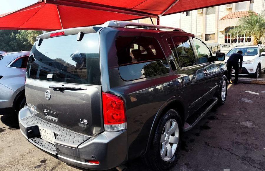 Nissan Armada 