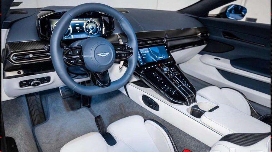 Aston Martin Vantage