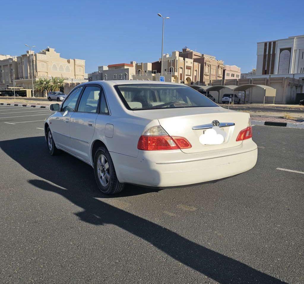 2003 تويوتا افالون