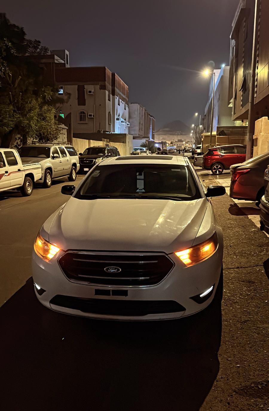 فورد تورس للبيع