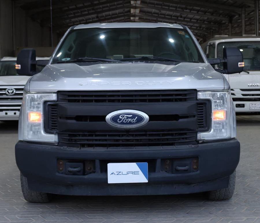 فورد F350 غمارتين