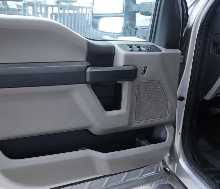 فورد F350 غمارتين