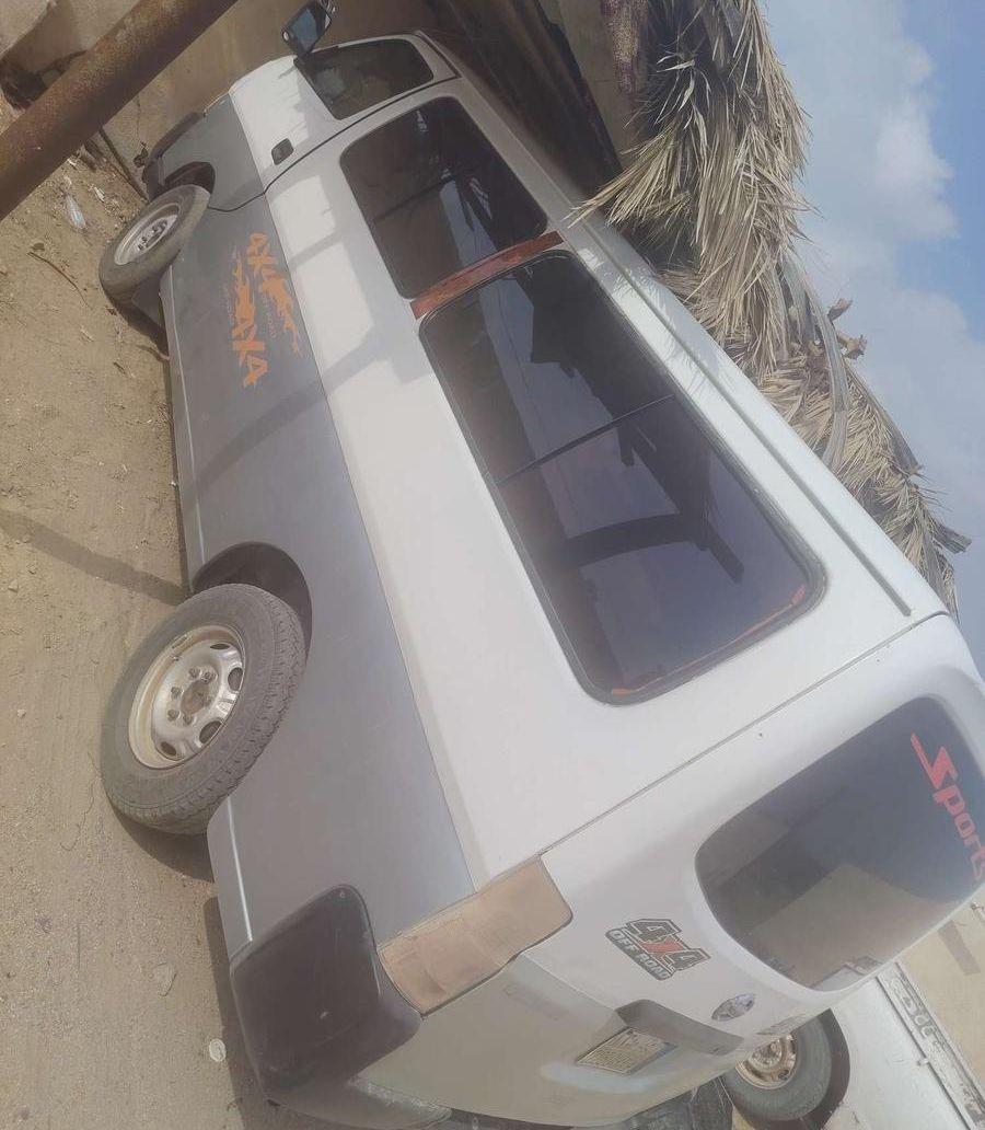 باص نيسان للتشليح