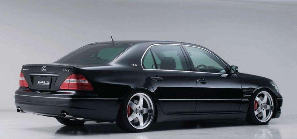 2005 لكزس LS