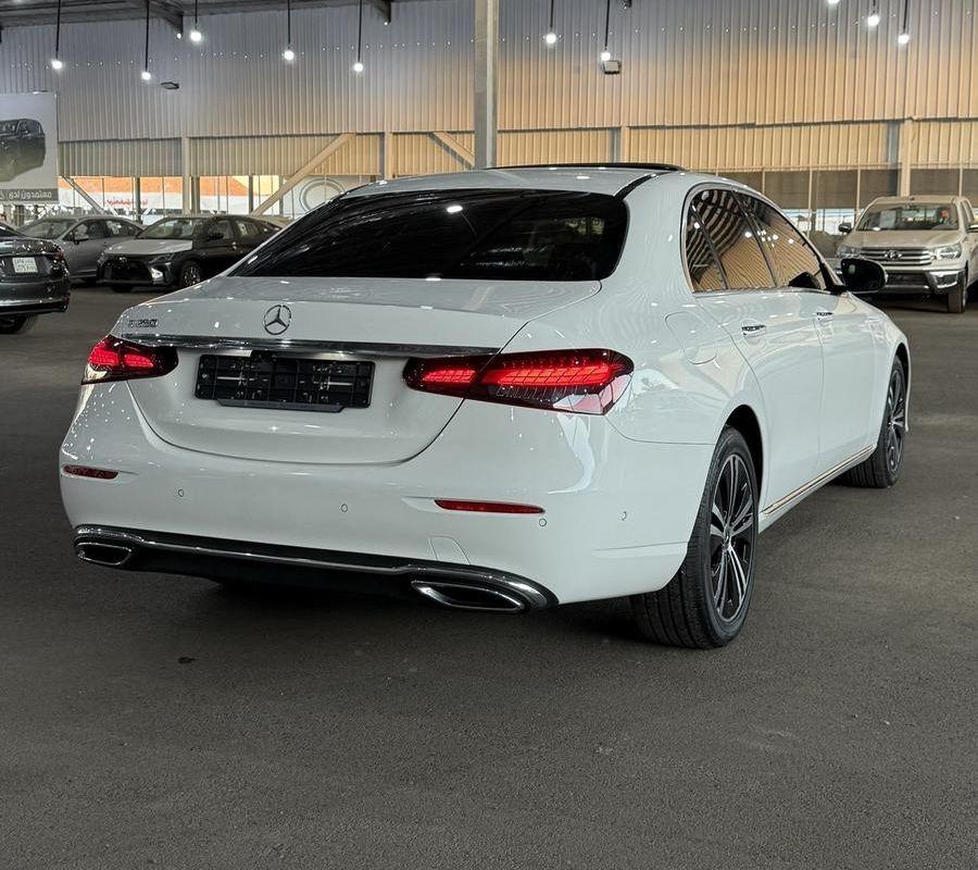 مرسيدسE250 (2021)