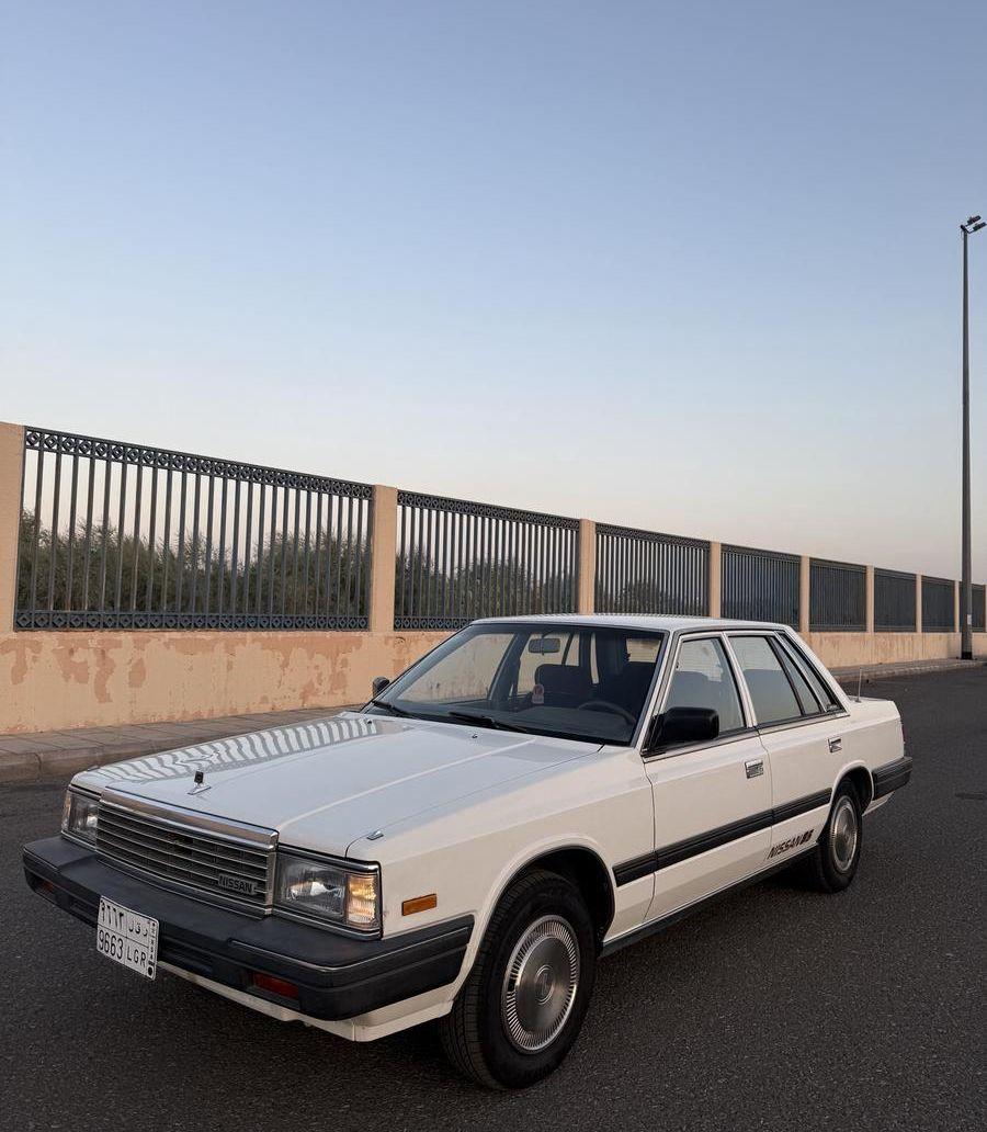 نيسان رويل 1985