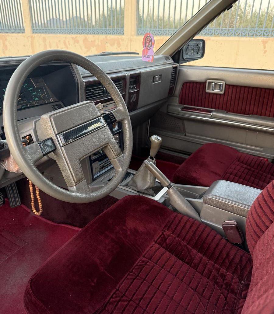 نيسان رويل 1985