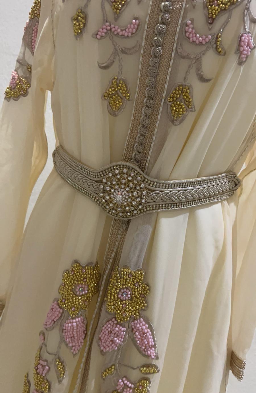 جلابيه او قفطان