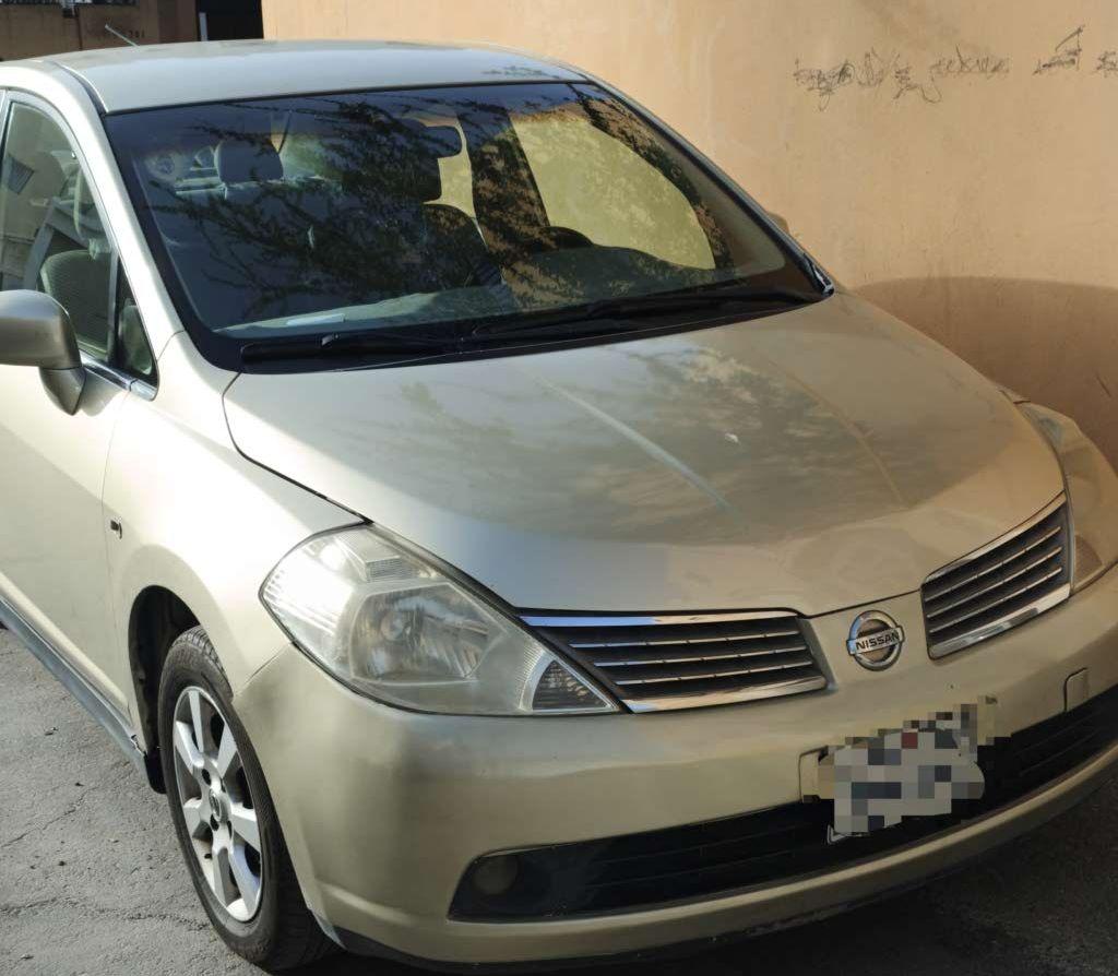 2006 نيسان تيدا