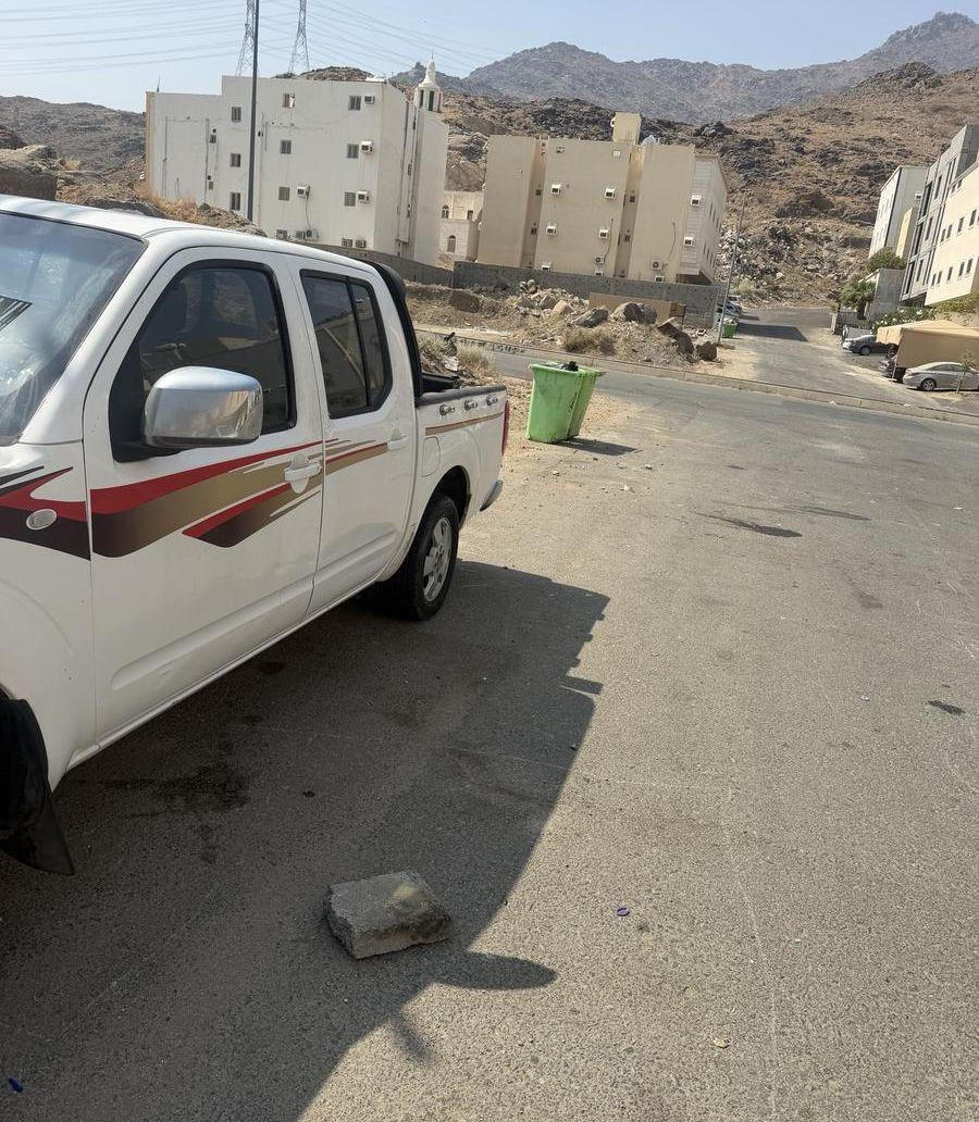 نيسان نيفار 2010
