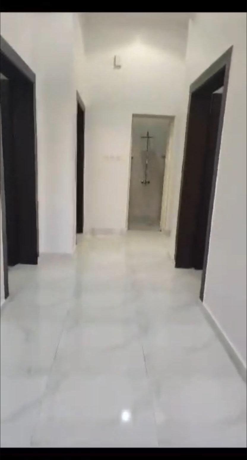 ومجمع تجاري الايجار