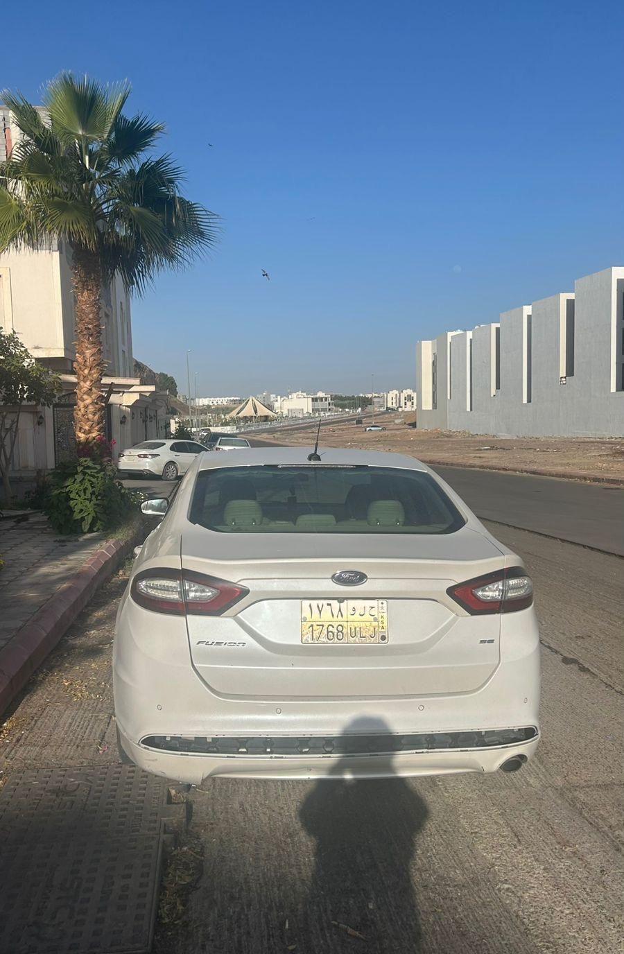 فورد فيوجن للبيع