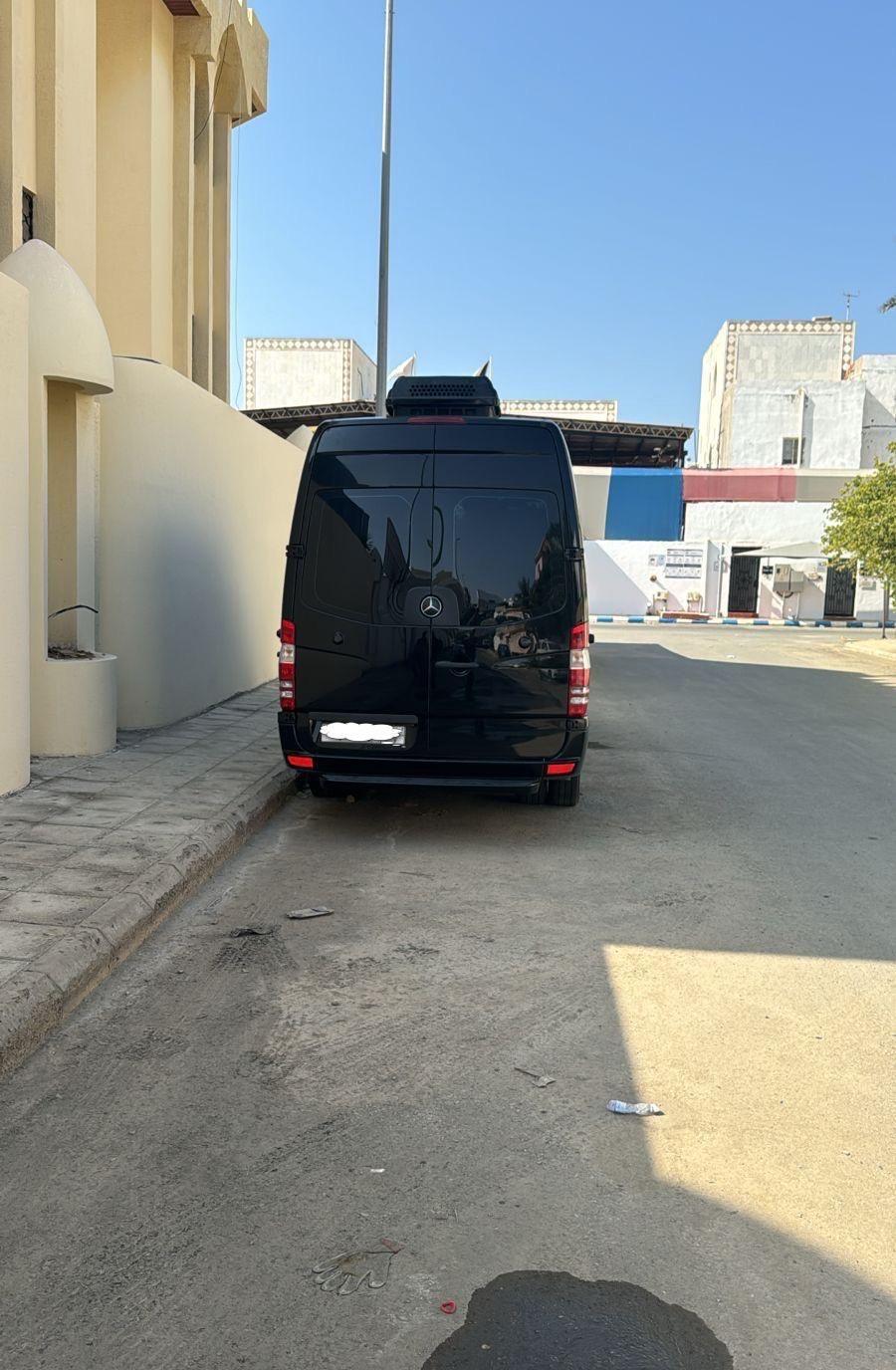 سيارة عائلية مرسيدس