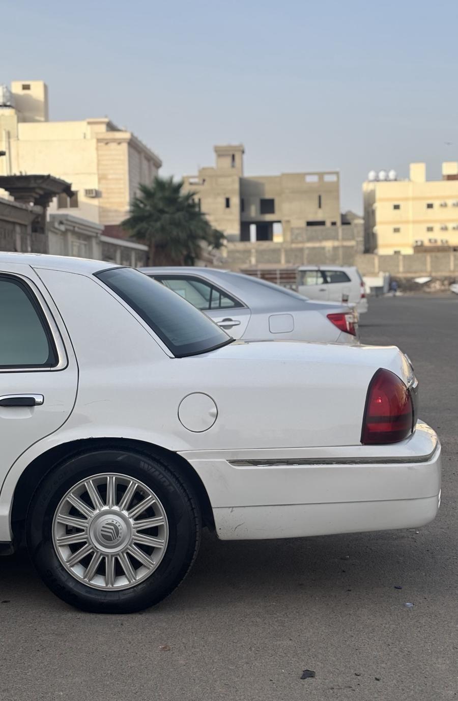 فورد ماركيز 2010