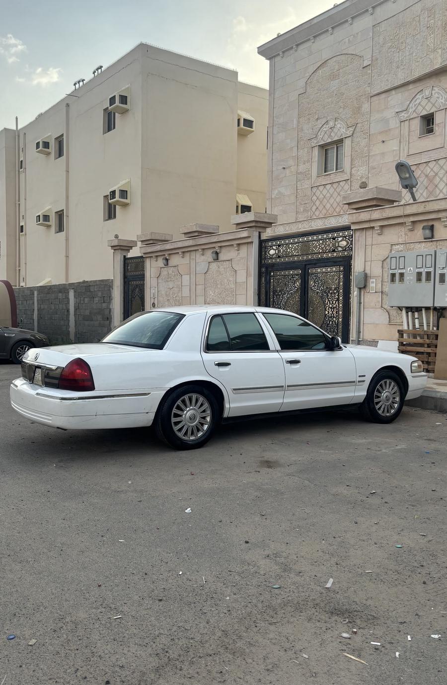 فورد ماركيز 2010