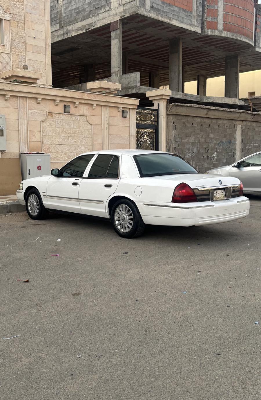 فورد ماركيز 2010
