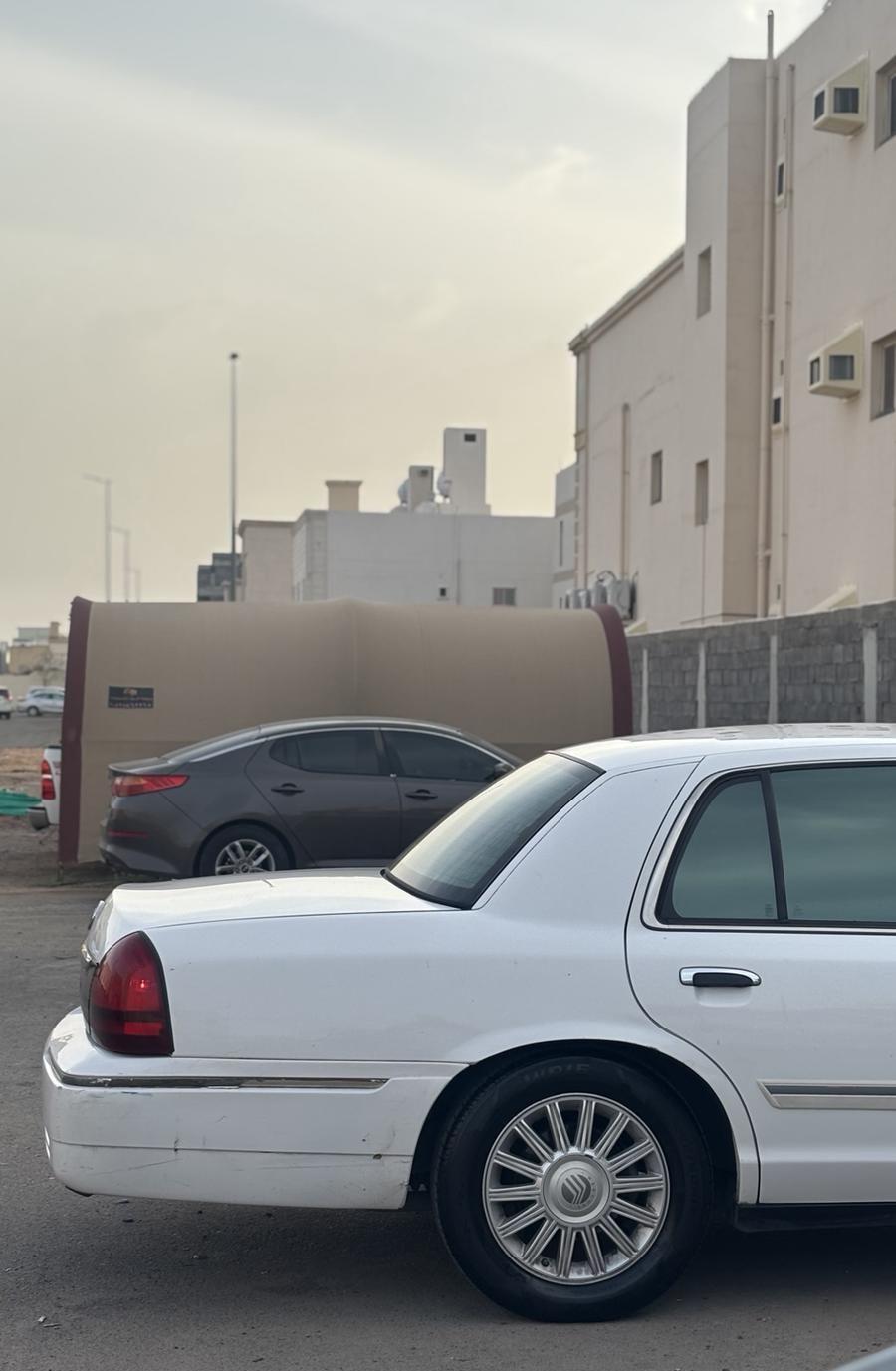 فورد ماركيز 2010