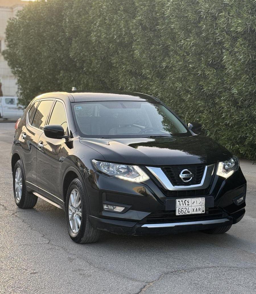 نيسان اكس تريل