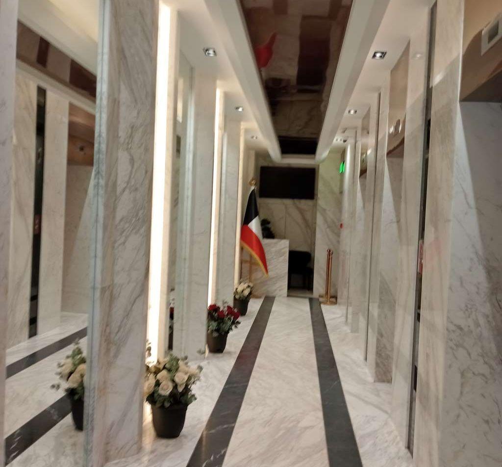 للايجار مكاتب أدوار