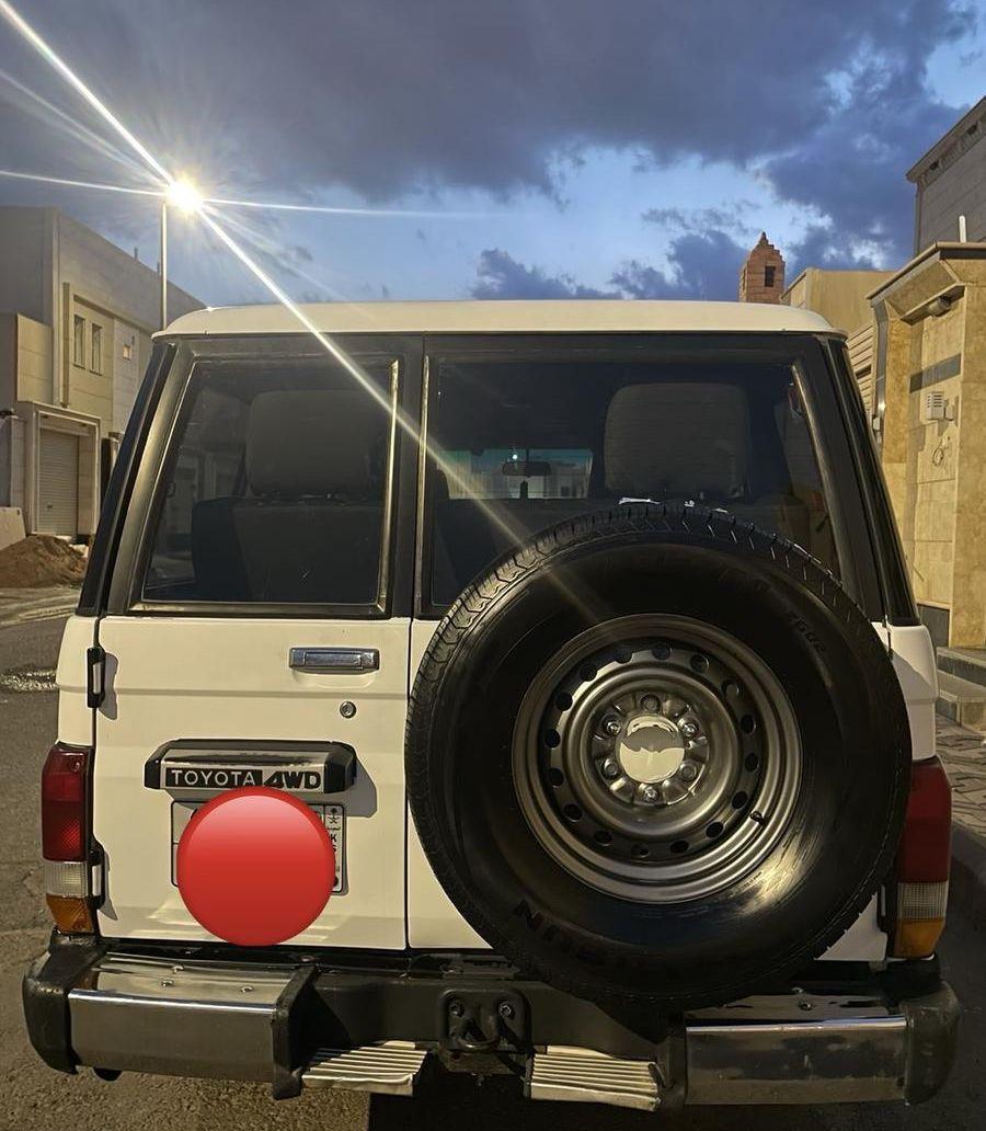 جيب لاندكروزر نص