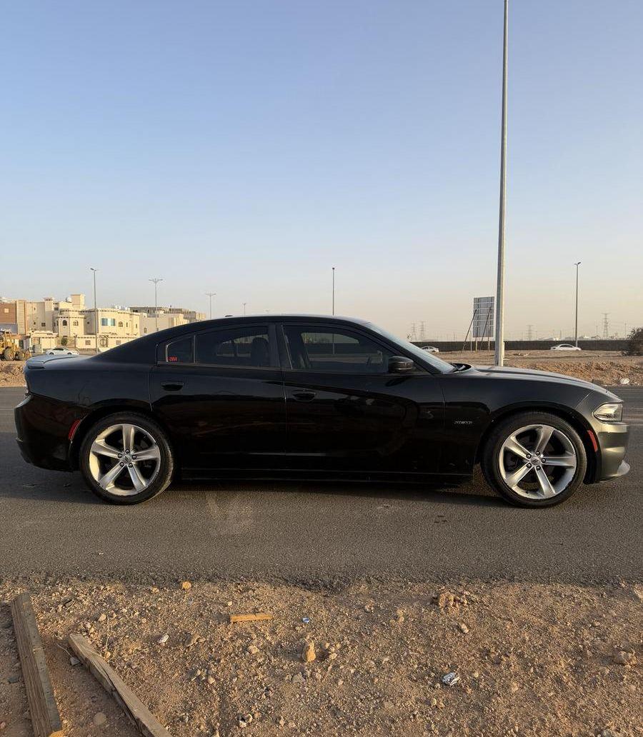 دوج تشارجر RT