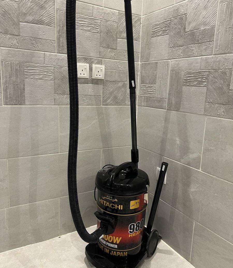 مكنسة هيتاشي ياباني