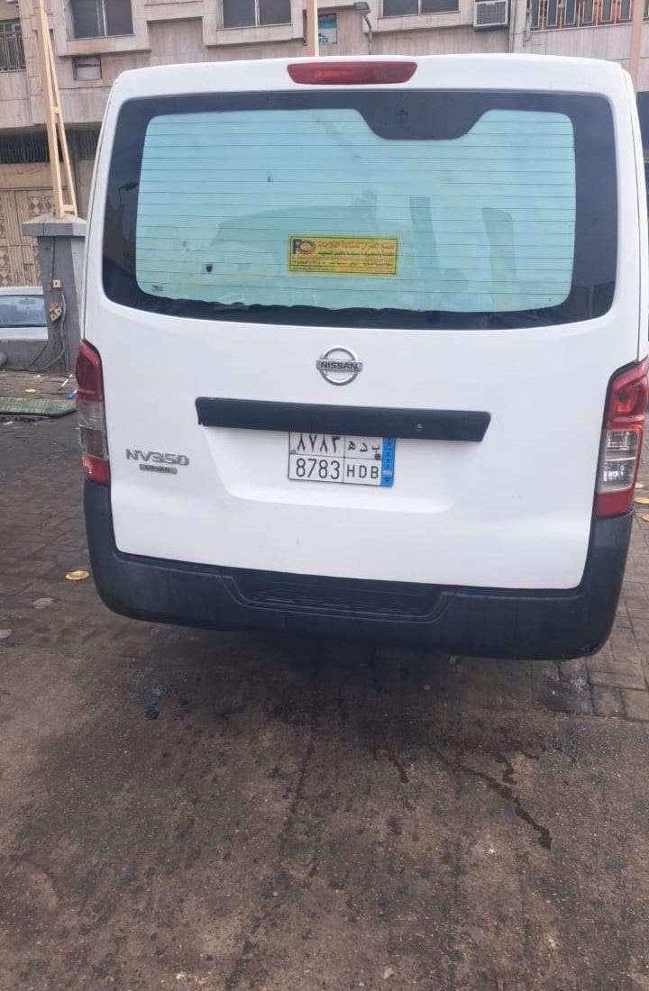 نيسان اورفان موديل