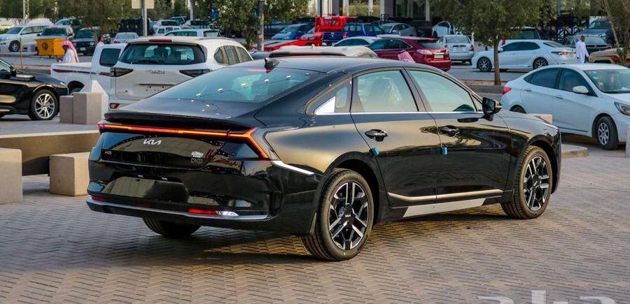 كيا كي 8
