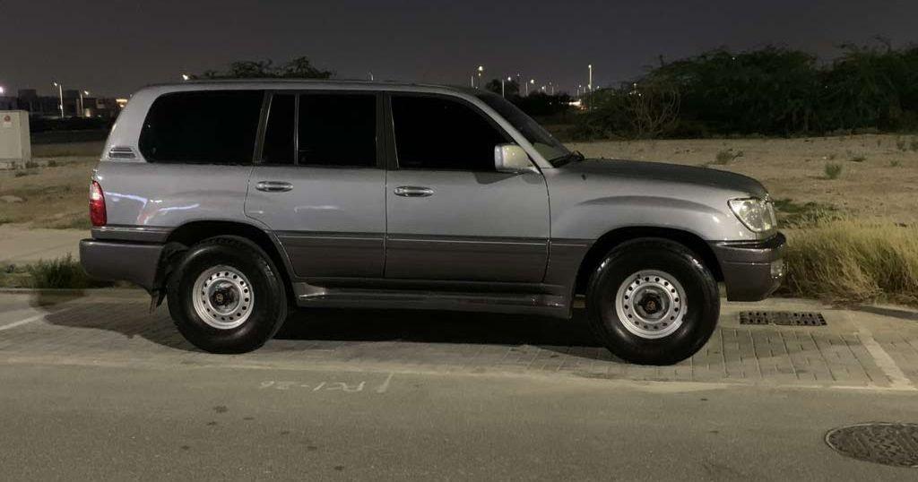 2001 لكزس LX