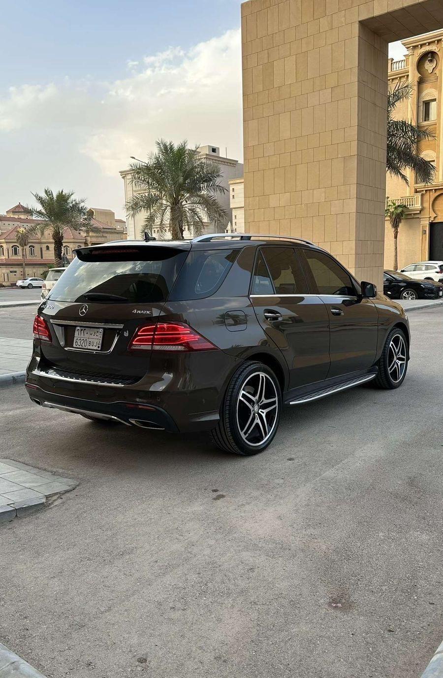 مرسيدس GLE 2016