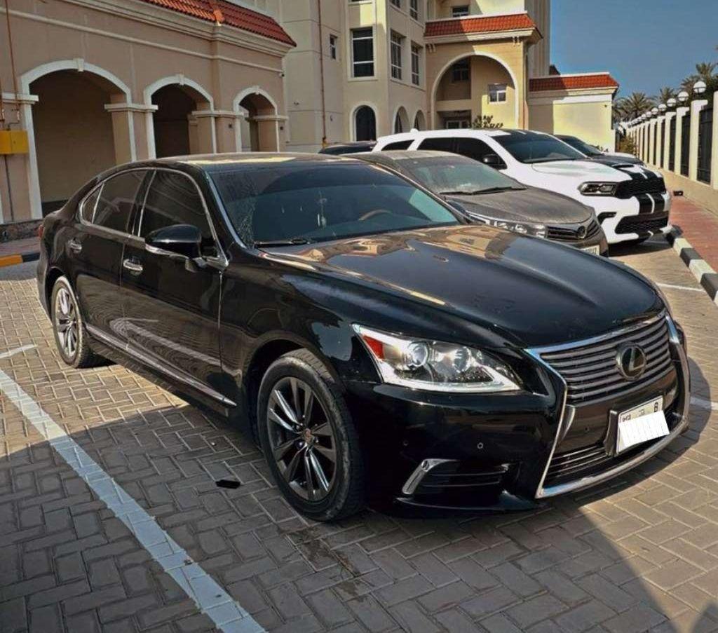 2013 لكزس LS