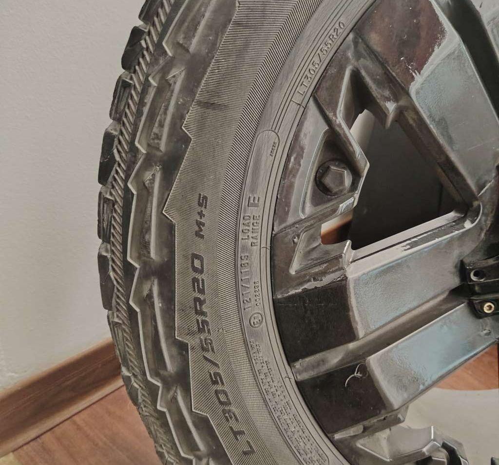 4 Rock Tyres
