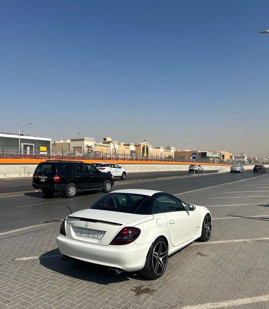 مرسيدس slk للبيع