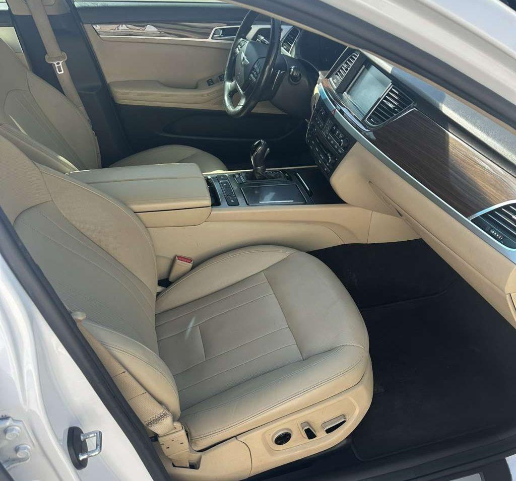 2015 جينيسيس G80