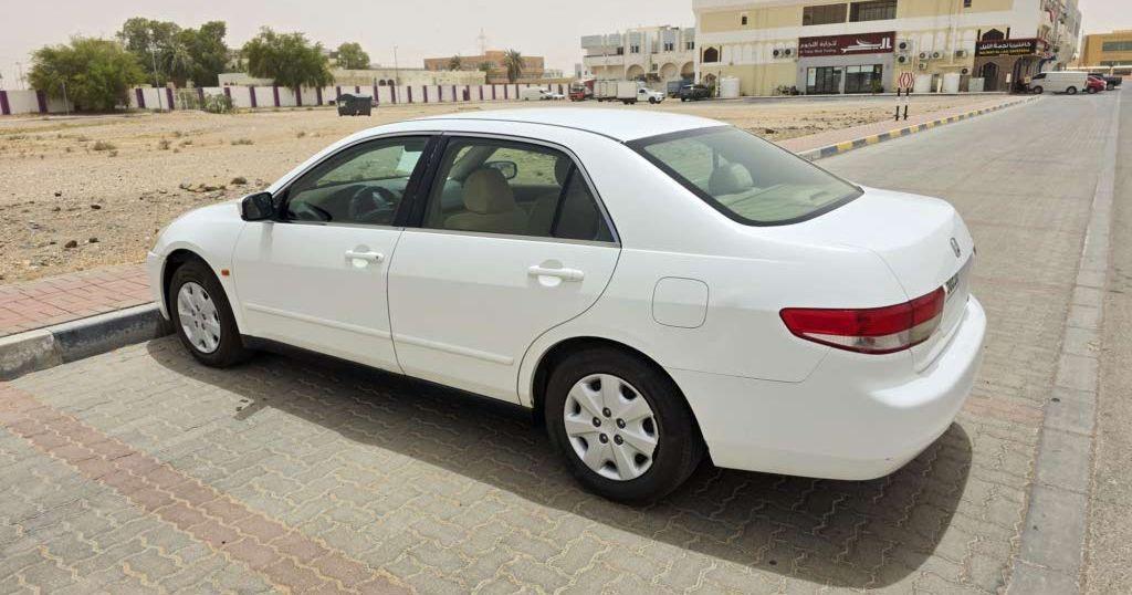 2004 هوندا اكورد