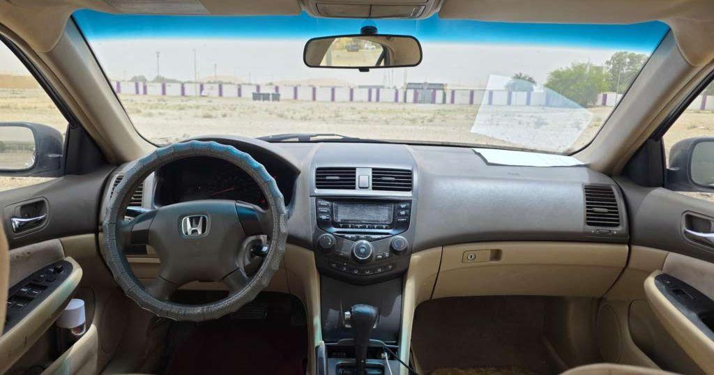 2004 هوندا اكورد