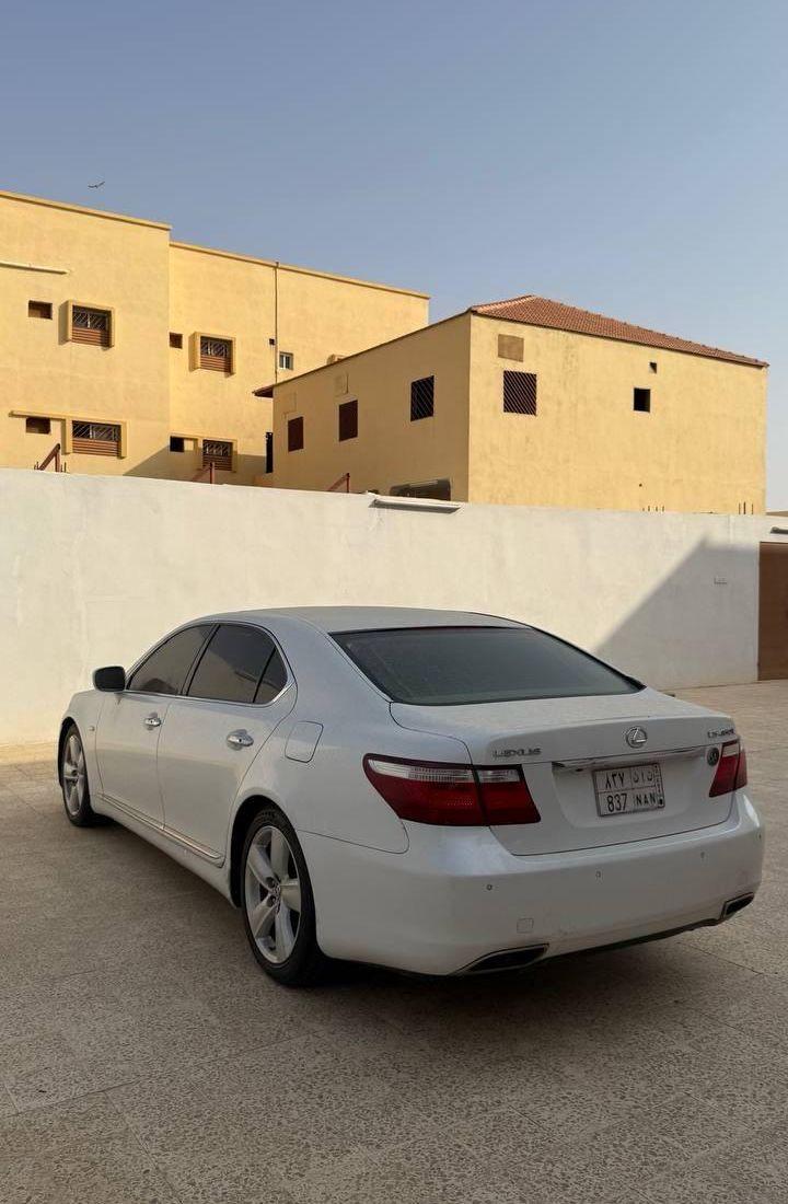 لكزس 2007 ls460