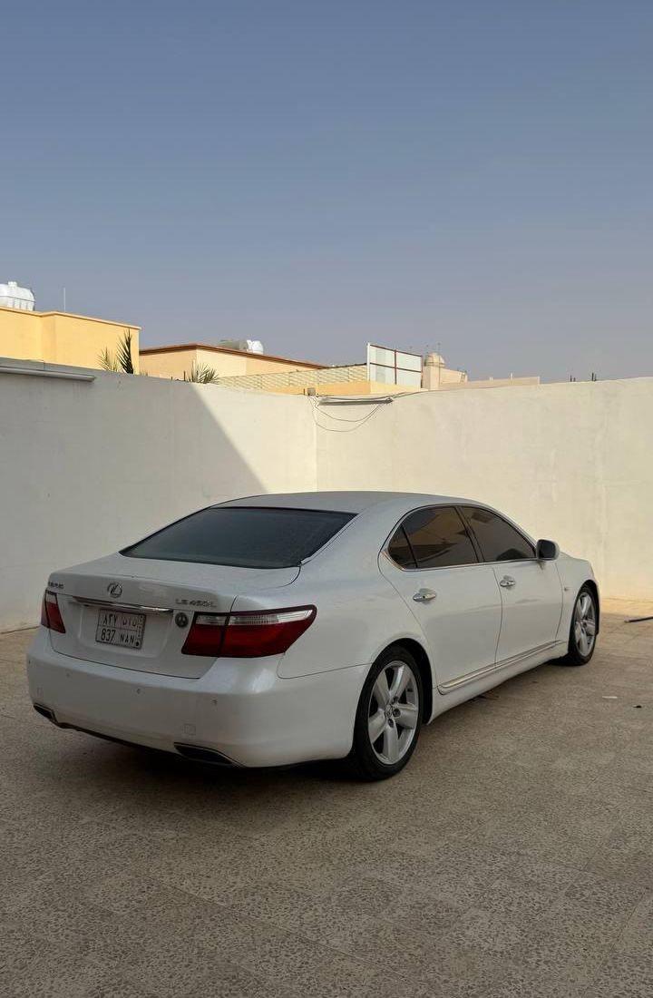 لكزس 2007 ls460