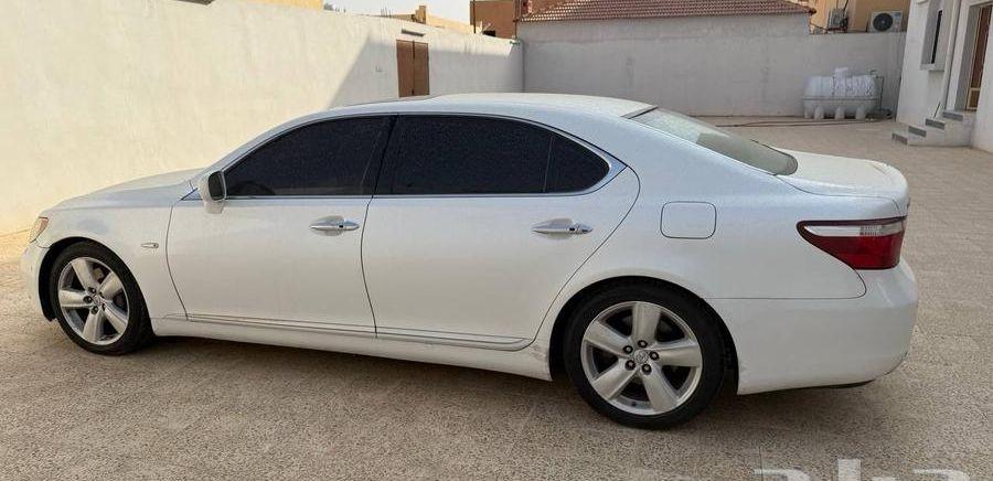 لكزس 2007 ls460