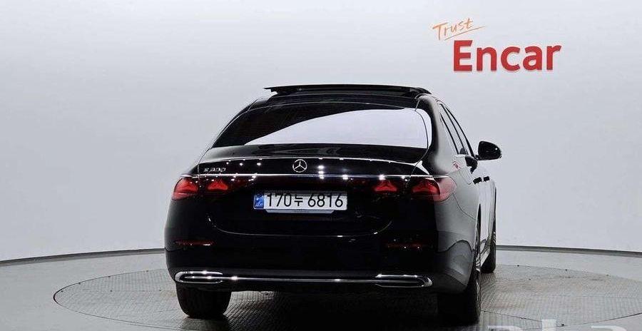 Mercedes-Benz E200 Avantgarde