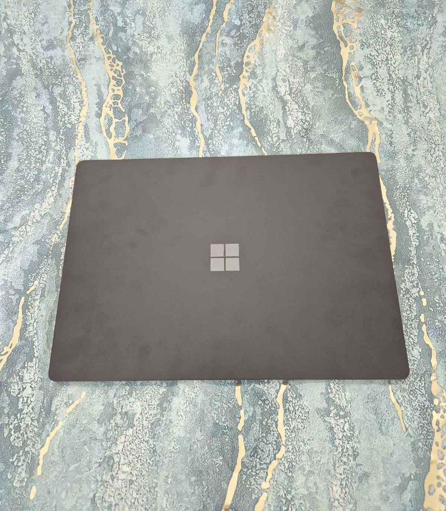 Microsoft Surface 5