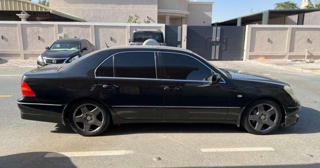 2001 لكزس LS