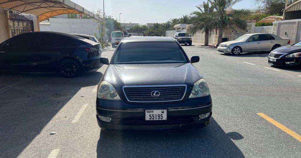 2001 لكزس LS
