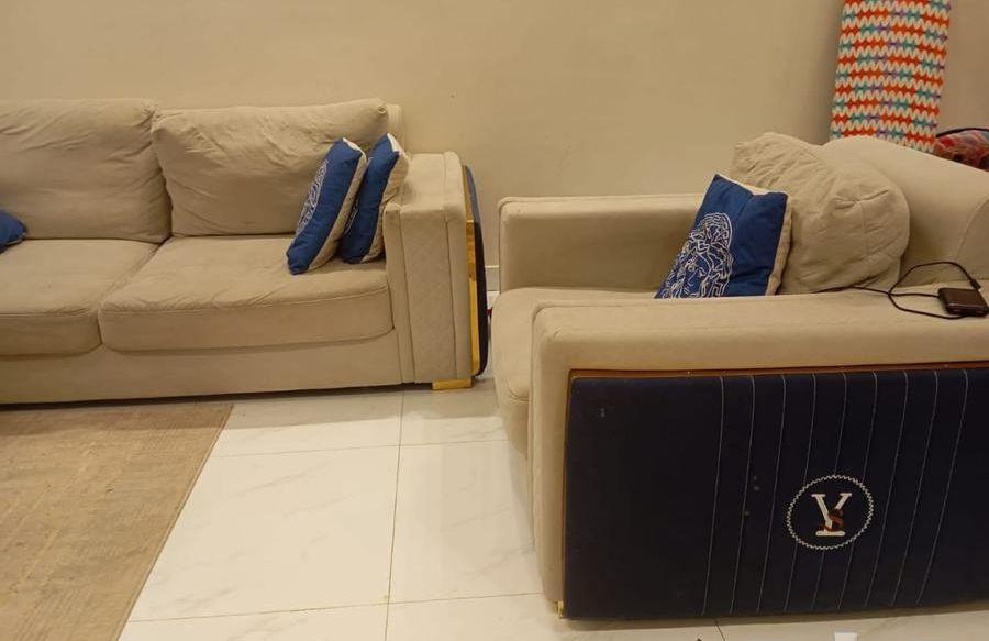 اغراض شقه للبيع